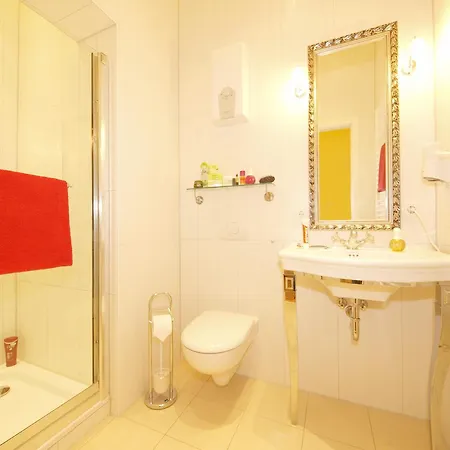 Apartament Brise Charlottes Hoeh App 02 *
